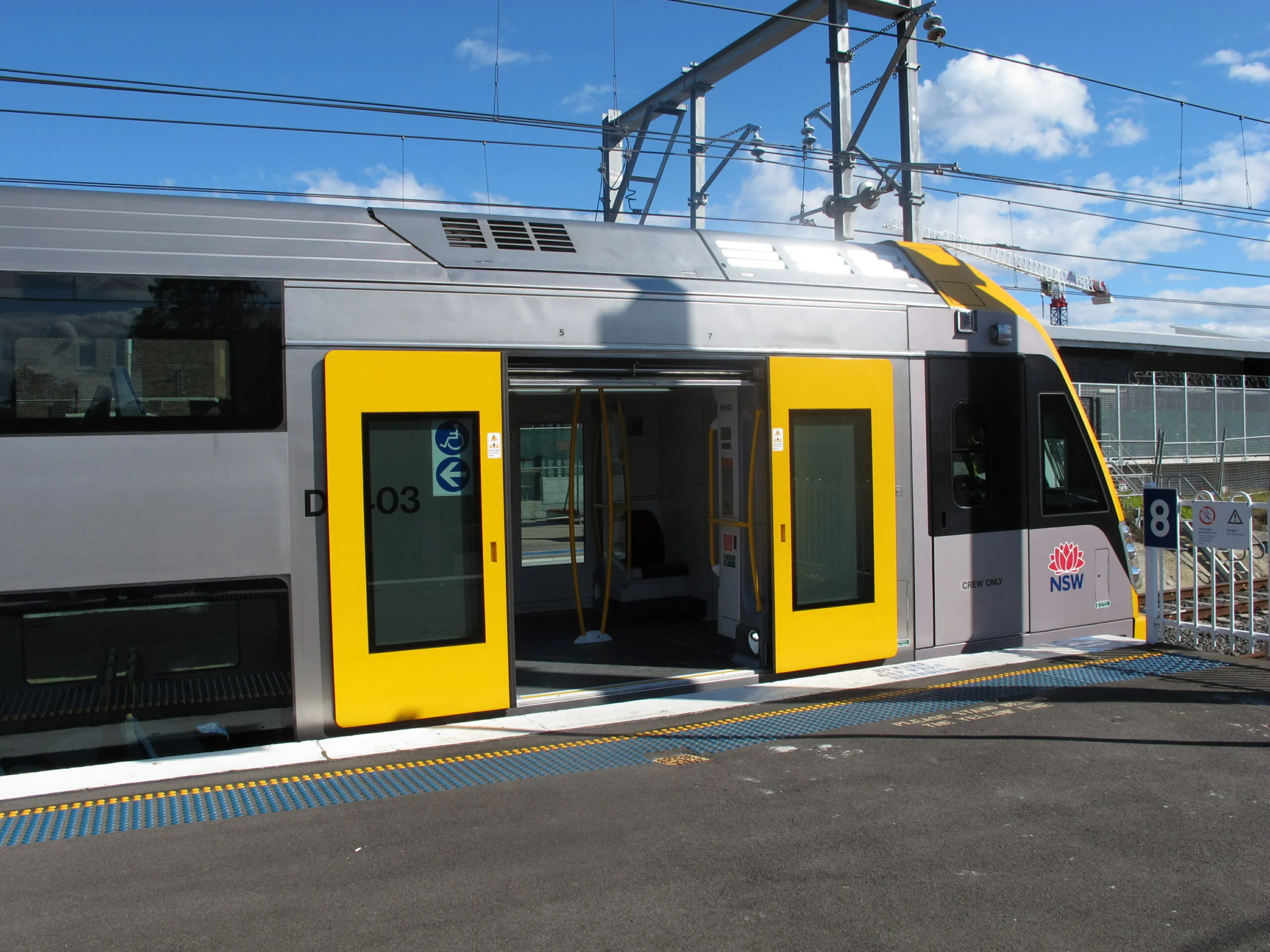 Waratah trains